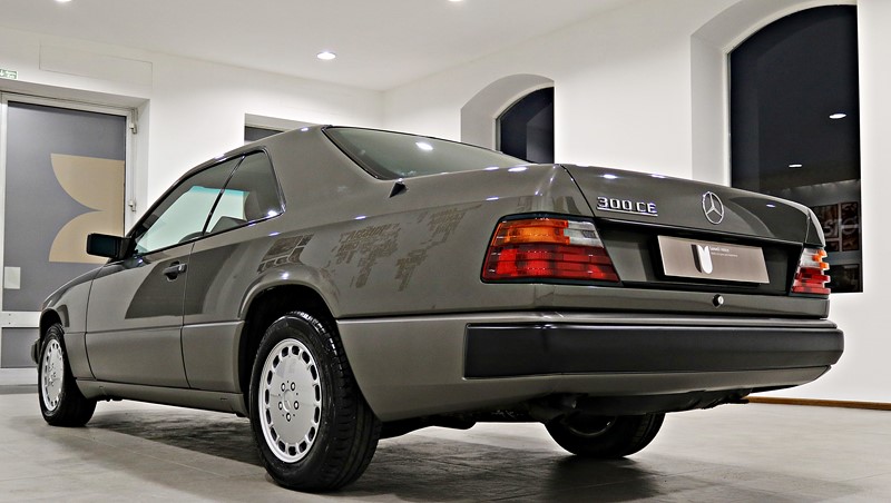 1988 Mercedes Benz 300CE